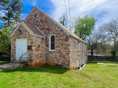 1203 Windsor Ln, Staunton, VA, 24401