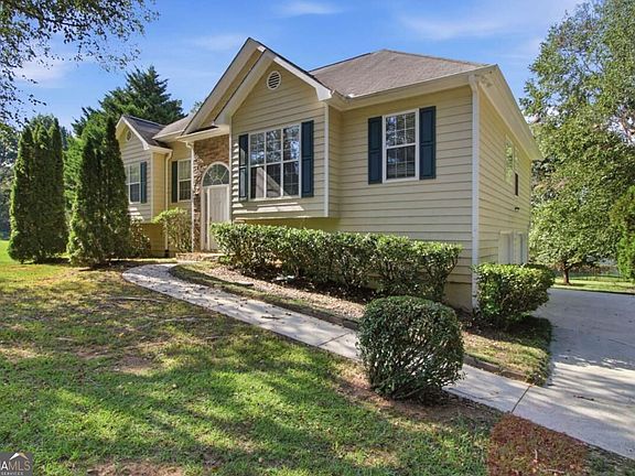 4th image of 6845 Sarah Dr