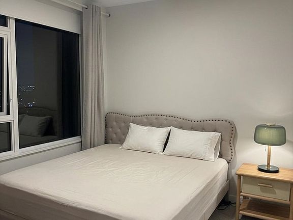 4th image of 7418 Paulson St #1104