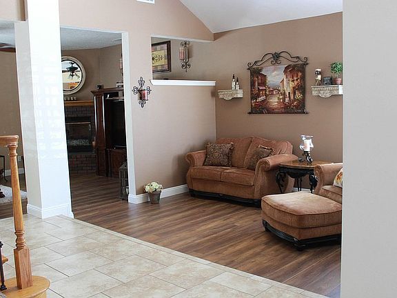 2nd image of 13499 Driftwood Dr