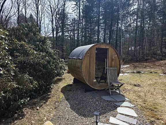 4th image of 313 South Pine Banks Road