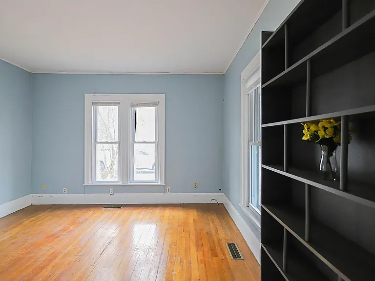 376 Preble St #1 — Photo 11