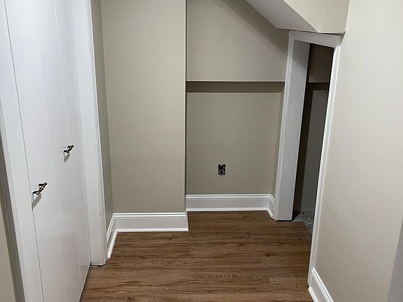 5th image of 2601 Ocoee St N Unit 1