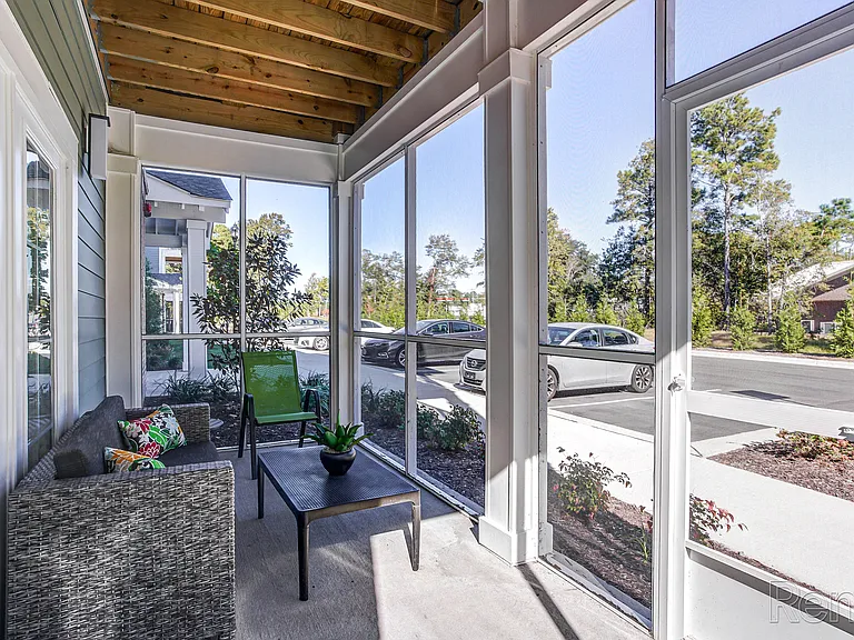 Barclay Place Apartments — Photo 8