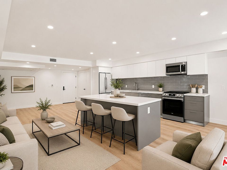 1st image of 1434 N Poinsettia Pl #306