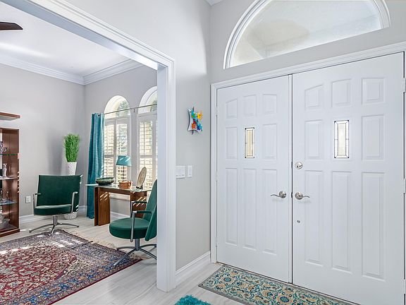 5th image of 3868 Wethersfield Cir