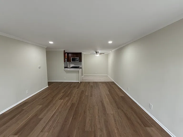 Laguna del Rey Apartments — Photo 81