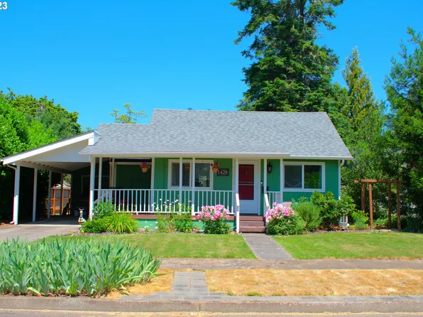 1428 Ash Ave, Cottage Grove, OR 97424