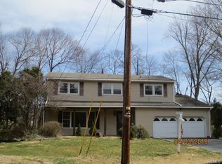 67 Carolina Dr, New City, NY 10956