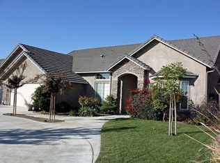 333 S Del Norte Ave, Kerman, CA 93630