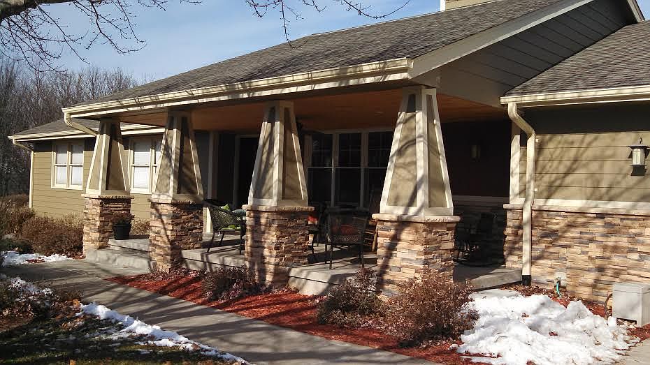 1st image of 27425 Wildwood Dr