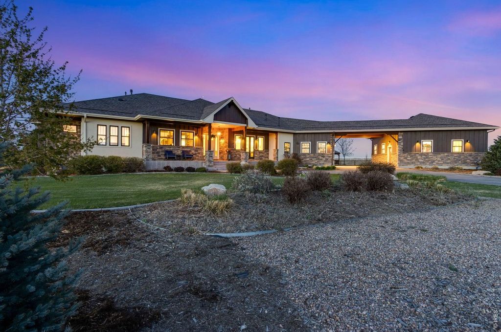 2418 Barry Ln