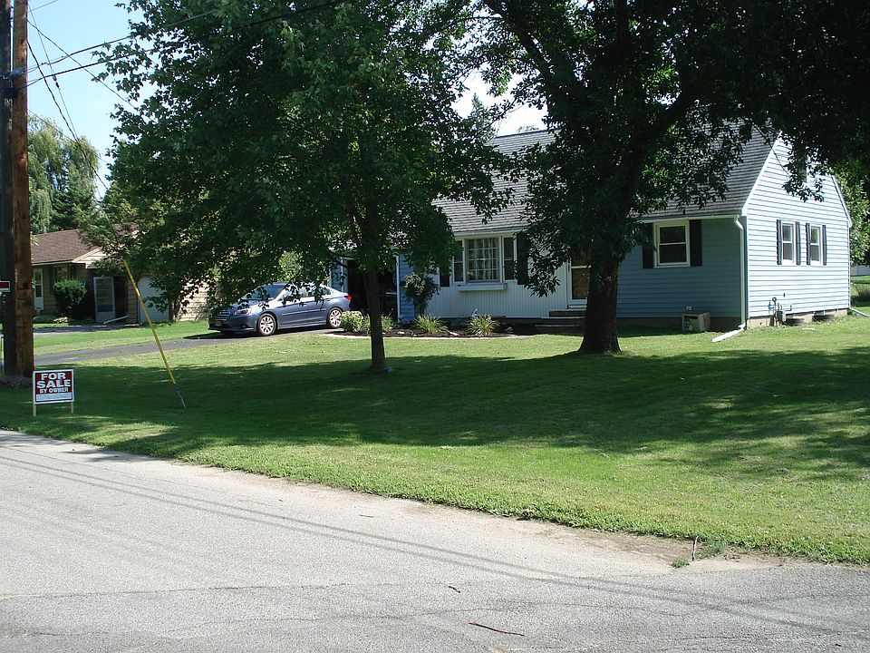 1st image of 8 Cleaveland Ave