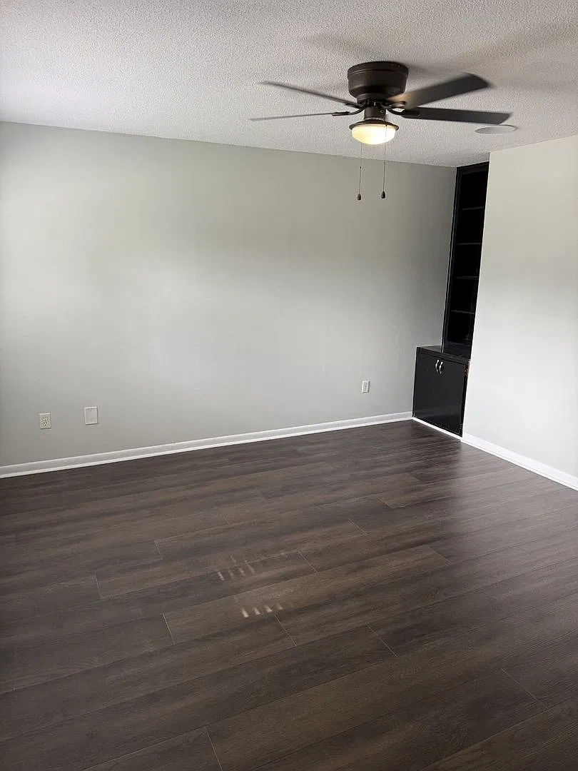 1 Coastal Court — Photo 1
