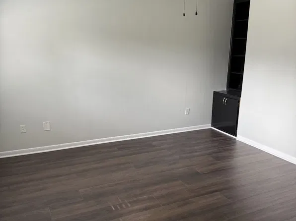 1 Coastal Court 5 6 #7-8, Savannah, GA 31406