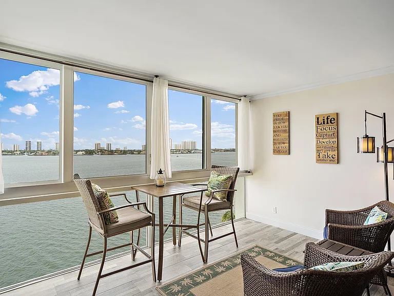 301 Lake Shore Dr #802 — Photo 15