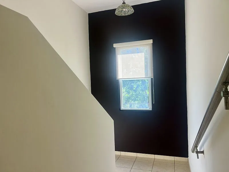 4 bed, 2.5 bath, 2400 sqft, $2,500 — Photo 4