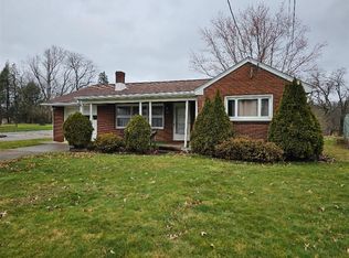 811 Harmony Rd, Baden, PA 15005