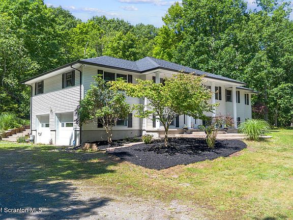 3rd image of 155 Valley View Dr