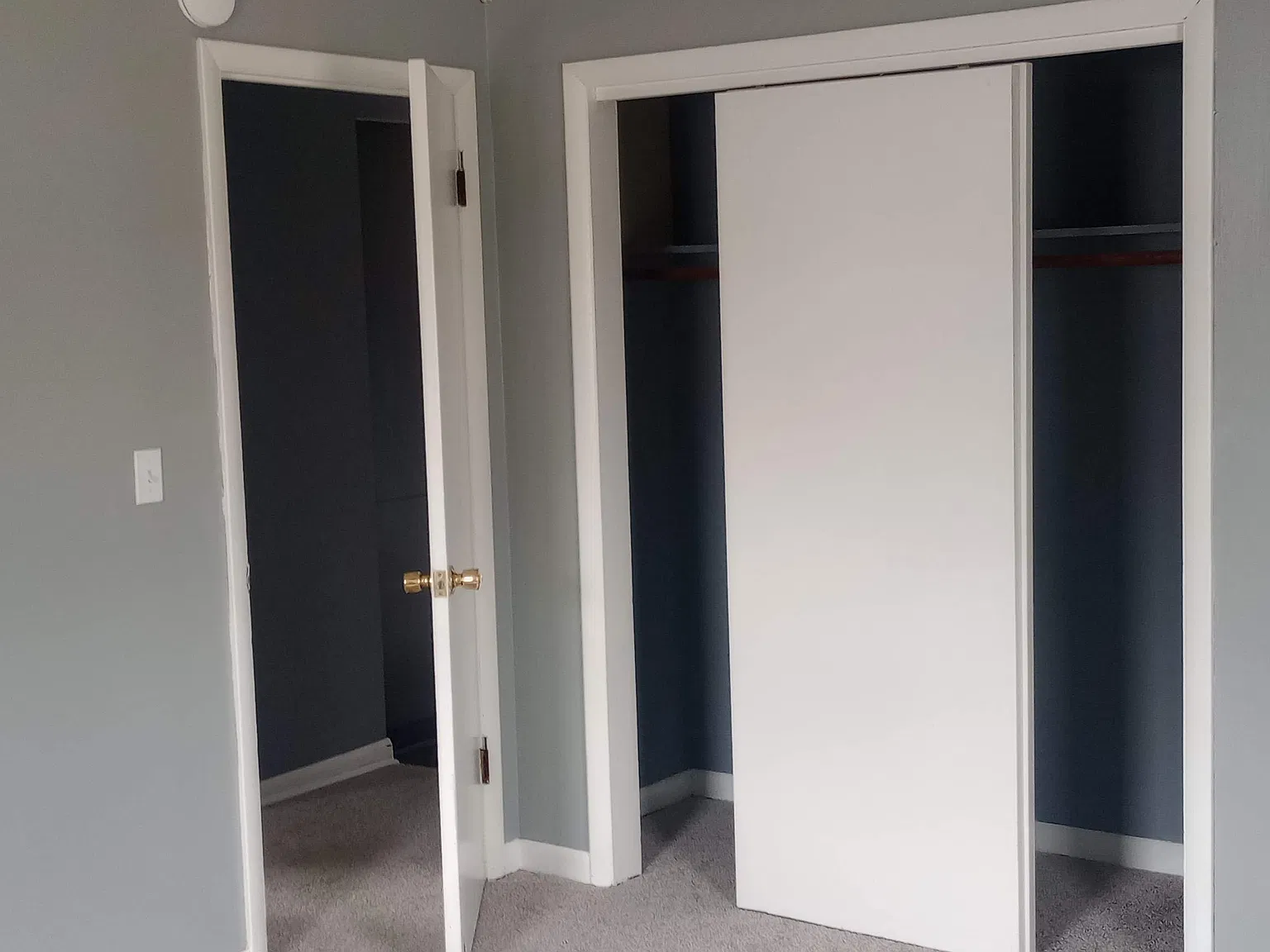 110 W Summitville St — Photo 4