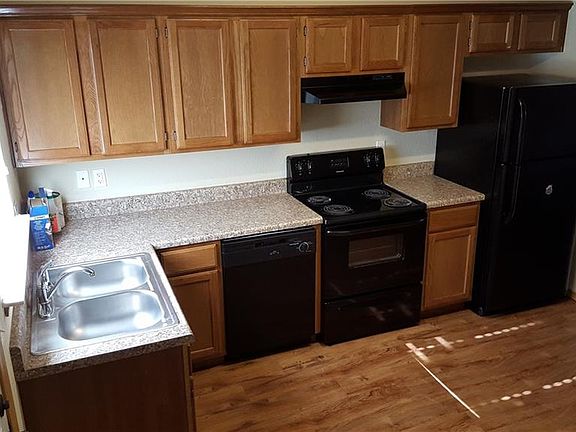 5th image of 411 S Hunter St APT 4