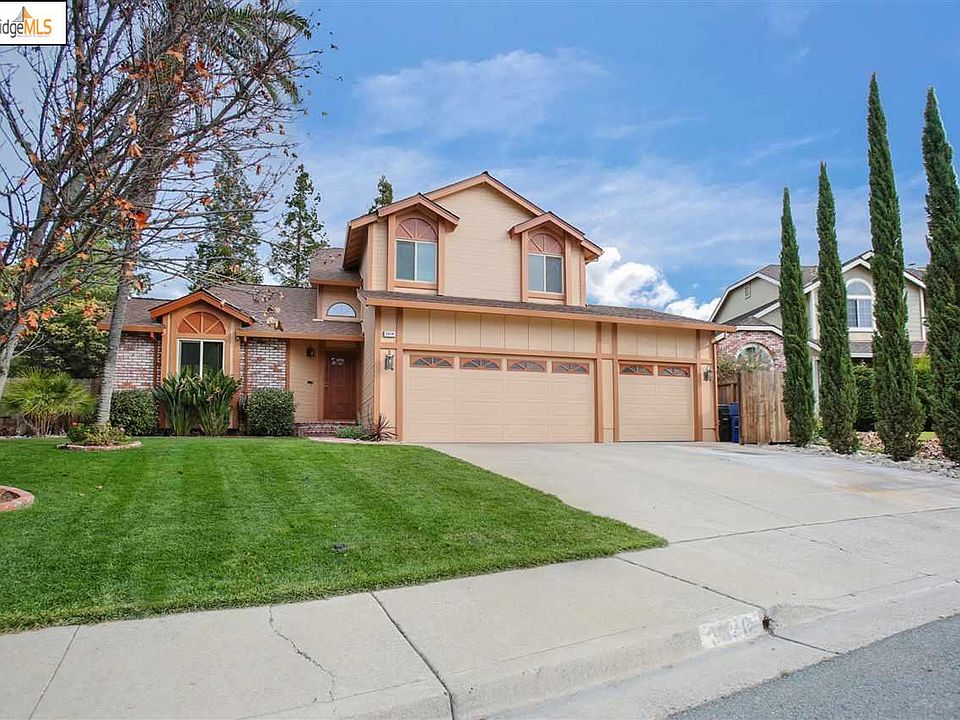 1st image of 3828 Rockford Dr