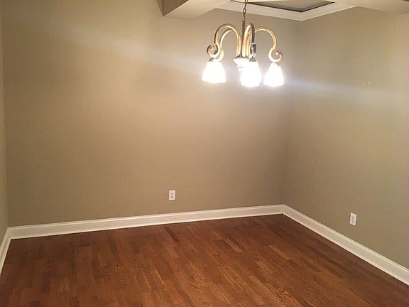 4th image of 1037 Star Shoot Pkwy
