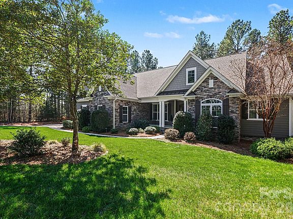 2nd image of 4193 Persimmon Rd