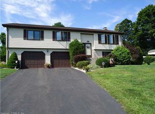 103 Milo Peck Ln, Windsor, CT 06095