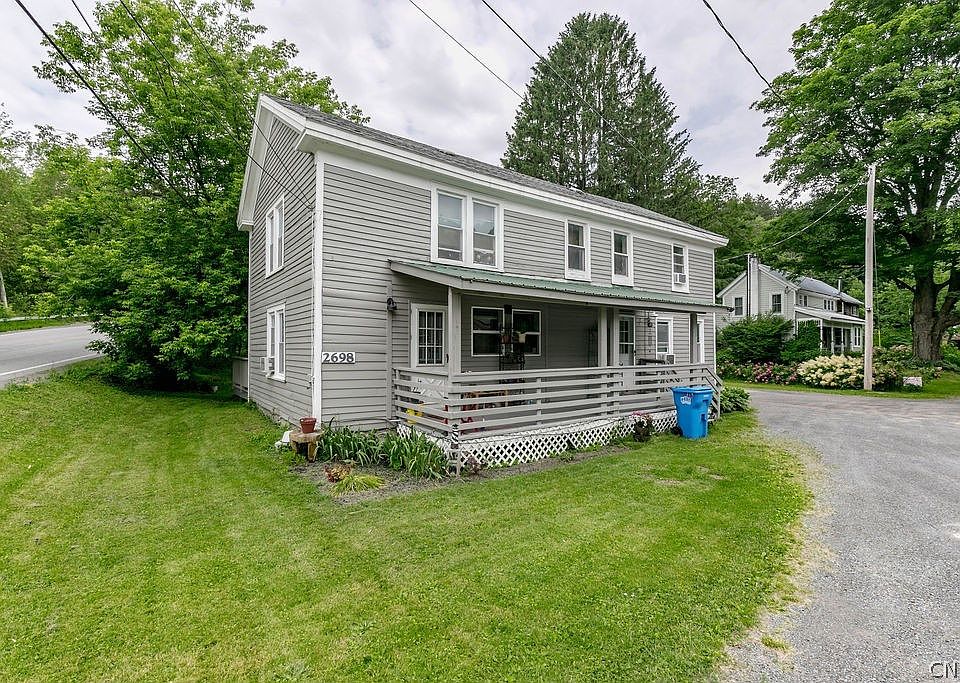 1st image of 2698 Mill St