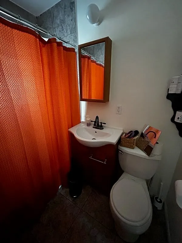 1 bed, 700 sqft, $1,350 — Photo 1