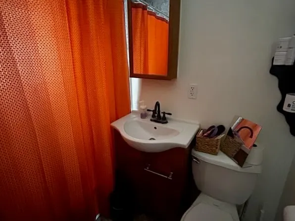 1115 Hillside Pl, Las Vegas, NV 89104