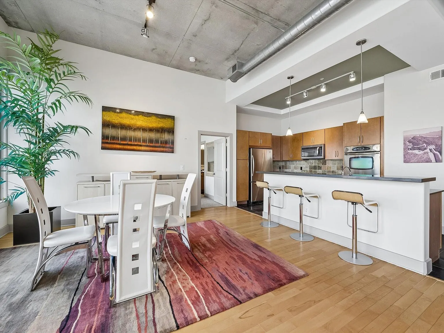 2 bed, 2.0 bath, 1605 sqft, $3,500 — Photo 4