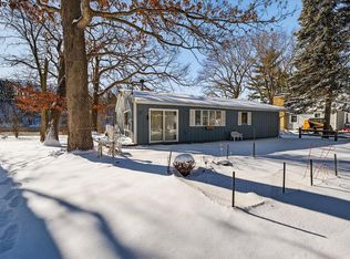 2201 W Crystal Springs Rd, Janesville, WI 53545