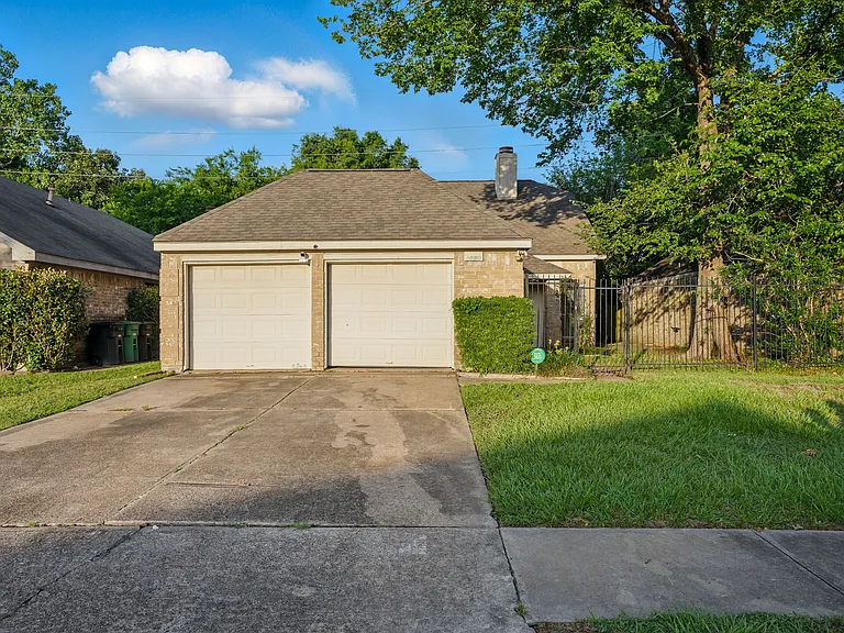 8530 Scenic Green Dr — Photo 21