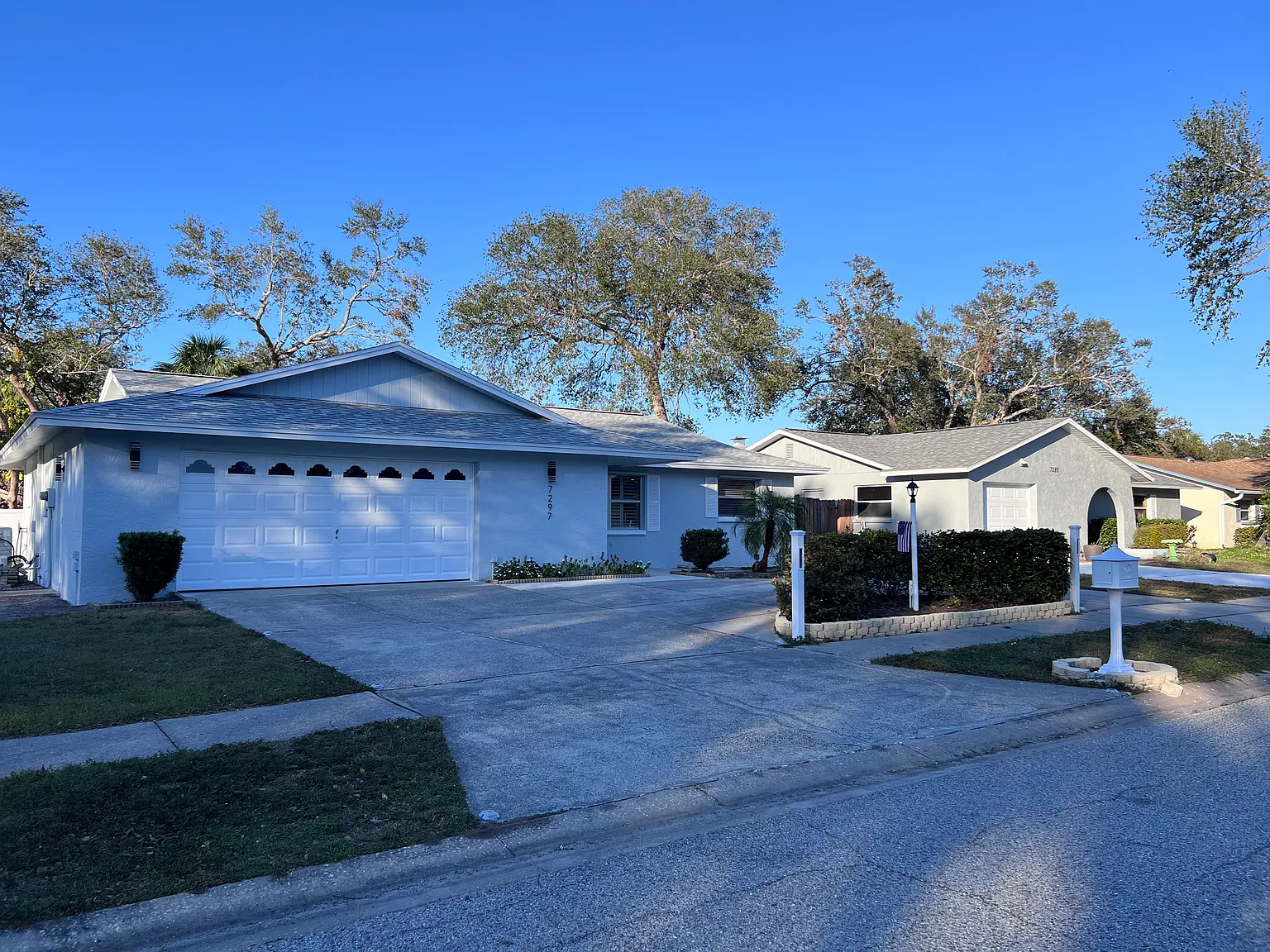 3 bed, 1243 sqft, $3,300 — Photo 2
