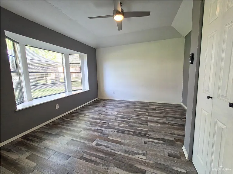900 E Dallas Ave #UT3 — Photo 14