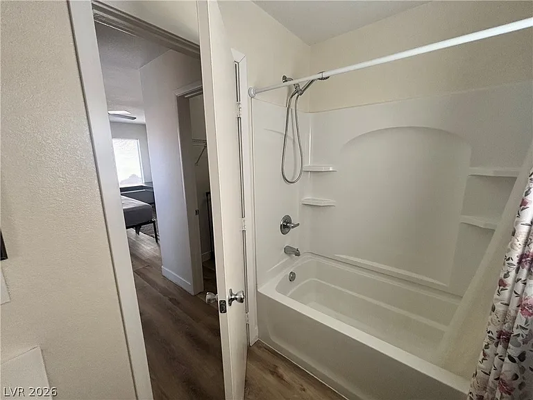 586 Brinkburn Point Ave — Photo 20