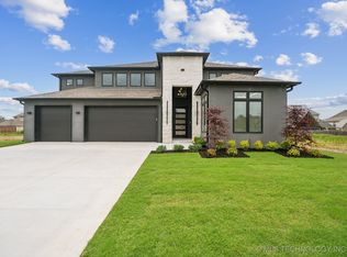 14519 S College Ave, Bixby, OK 74008