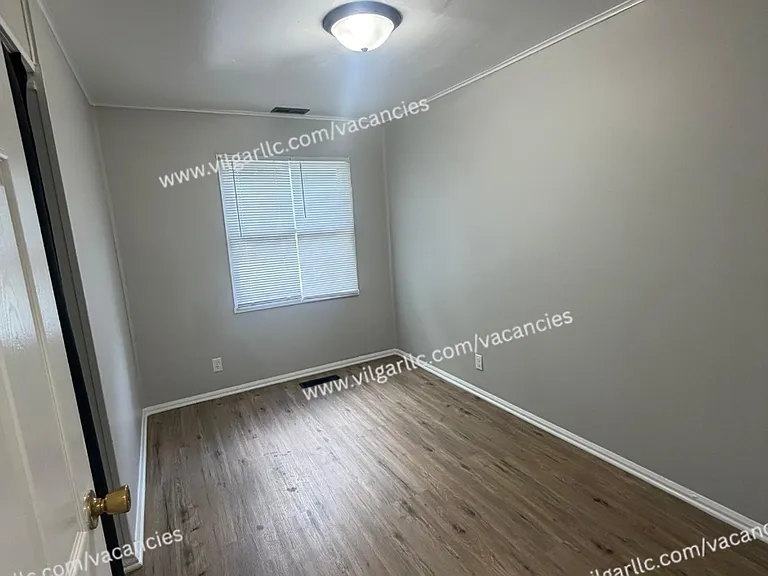 4049 Tennessee St — Photo 16