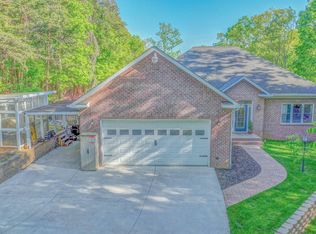 1125 Hidden Ln, Moneta, VA 24121