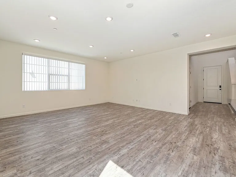 3209 Sunny Gate Ln — Photo 13