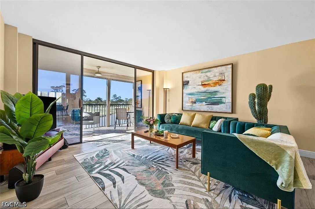 2 bed, 2.0 bath, 1390 sqft, $2,200 — Photo 3