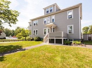 21 Brookside Ave FLOOR 3, Danvers, MA 01923