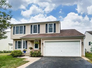 8563 Smokey Hollow Dr, Lewis Center, OH 43035