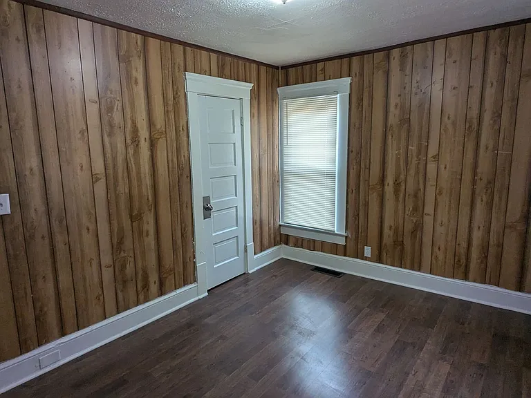 793 Boulevard St — Photo 13