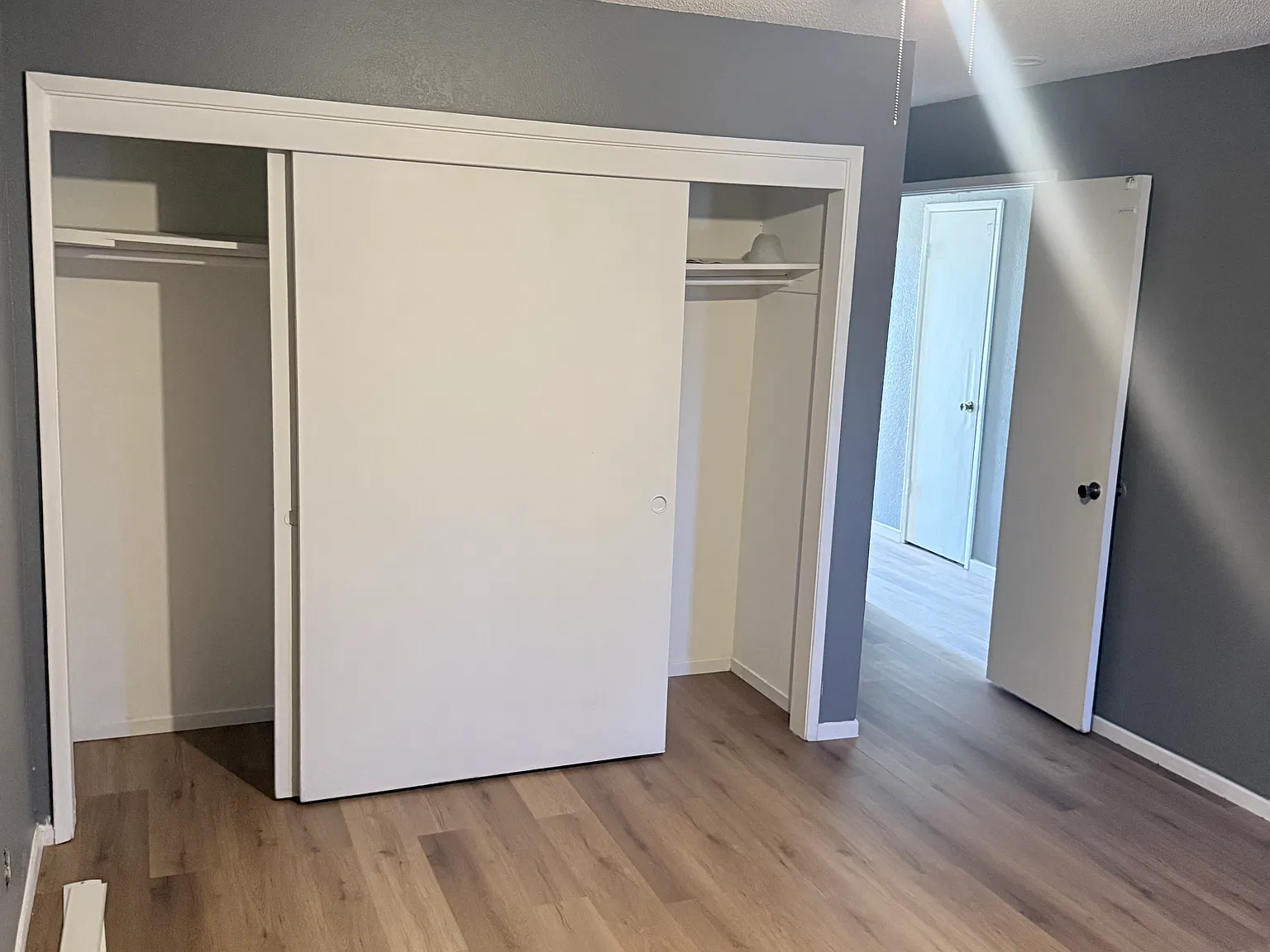 3044 W Pontiac Way — Photo 3