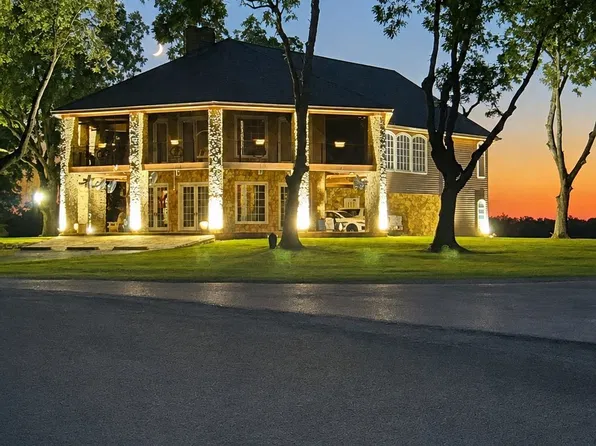 70 Pippens Rd, Mangham, LA 71259