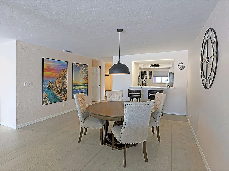 11921 Seabreeze Cove Ln — Photo 10