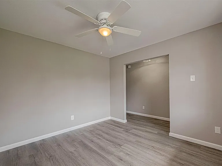 8619 Valley Meadow Dr — Photo 12